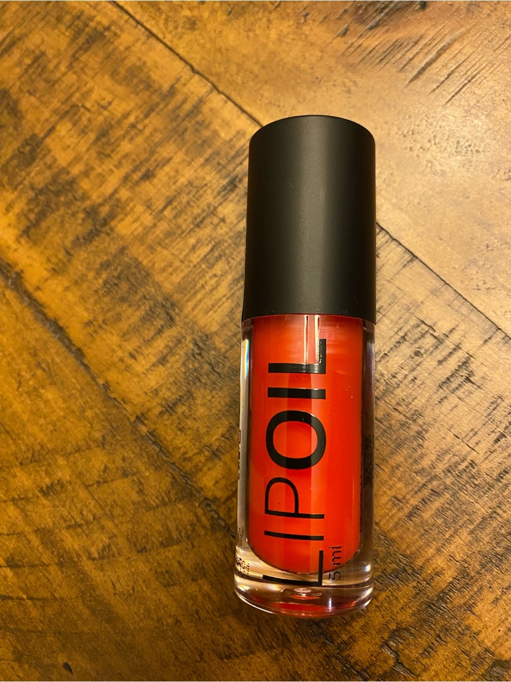 Beauty Society Red Lip Oil Gloss Foxy - Hydrating Shine